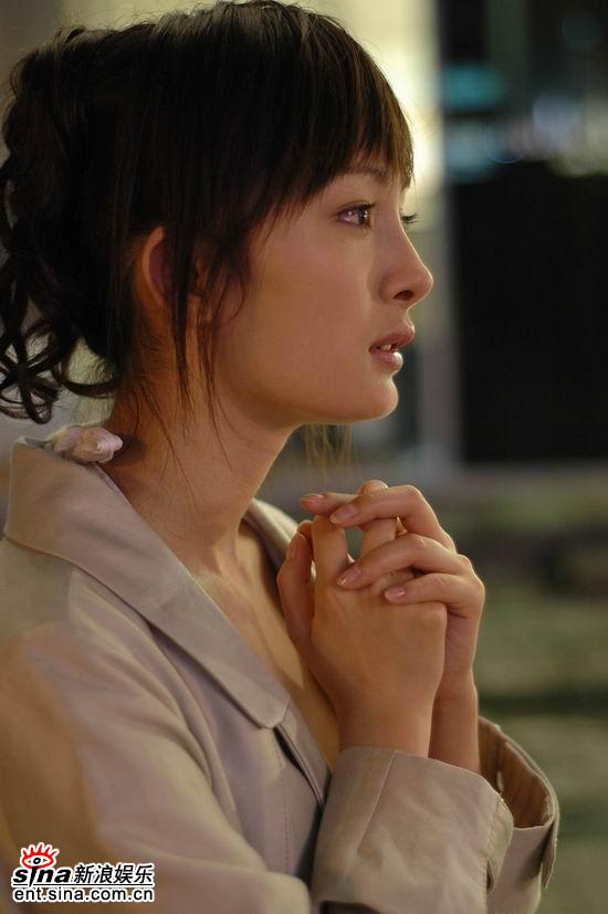 杨幂处女电影《门》将首映 07年做幸福小女生