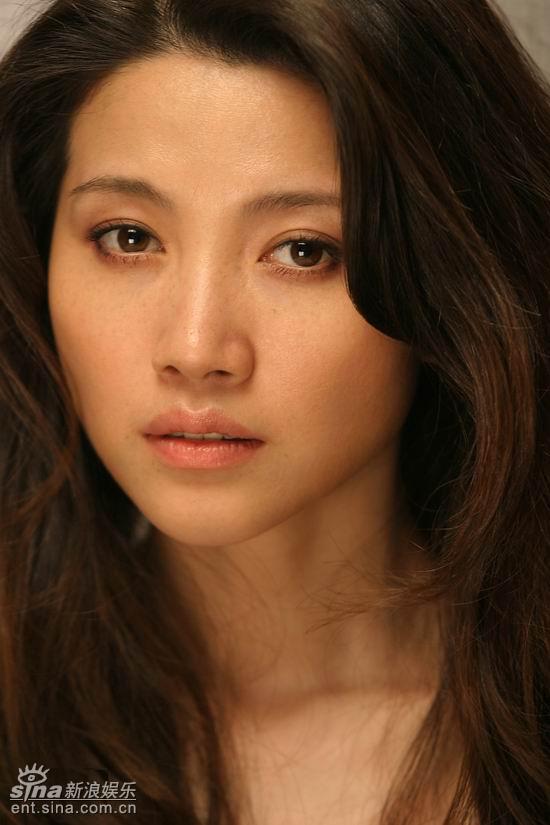 颜丙燕携《爱情的牙齿》从欧洲转战“双新展”