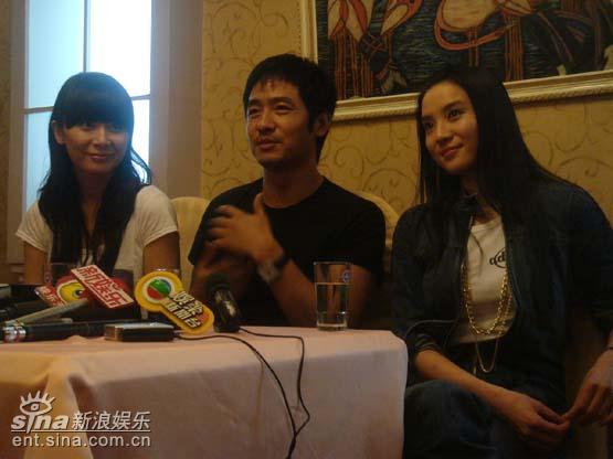 ������ǧ�ﵥ�︰�Ϻ���̸���Ӱ�ڵ���Ե(ͼ)