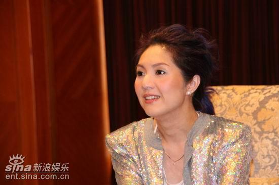 《每当变幻时》停靠上海 杨千嬅陈奕迅变鱼贩