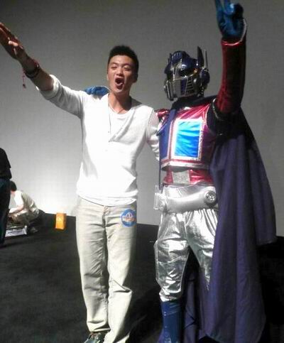 ��һΧ�졶���ν�ա���ӳ��Ӱ�Ի���(��ͼ)