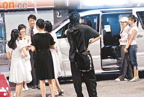 陈奕迅引小孩苗侨伟惹女性 《兄弟》各有捧场客