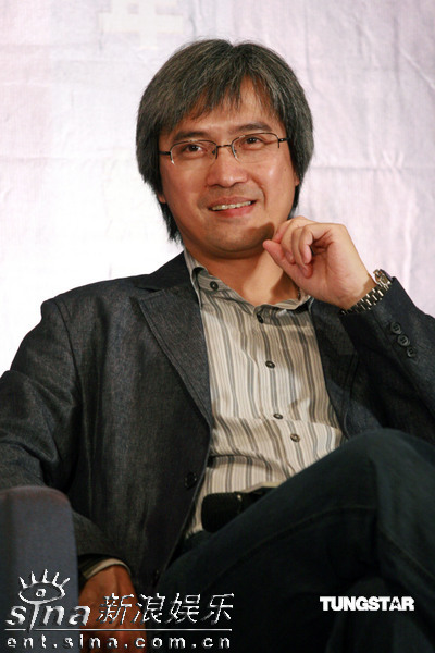 《男儿本色》导演陈木胜称谢霆锋是成龙接班