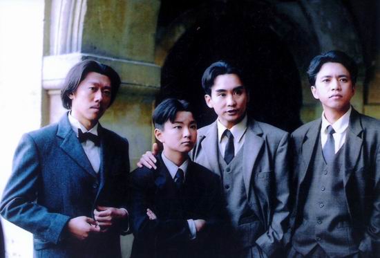 《我的法兰西岁月》剧照 右二为王泊人