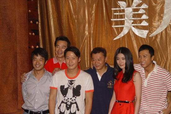 《江山美人》热拍寇振海扮老臣保护陈慧琳(图)