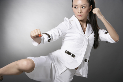 童瑶变身一代打女与张静初刘亦菲殊途同归(图)