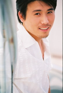 李乃文现身《爱情的牙齿》见面会讲述丢牙记