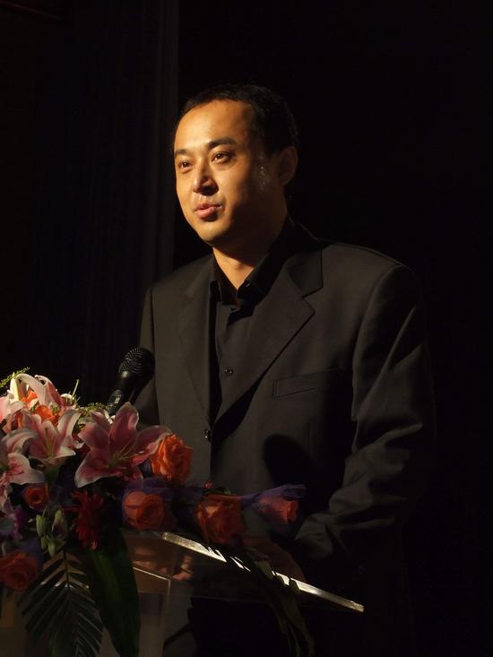 《同一片蓝天》武进开机曹颖没片酬纯为义演