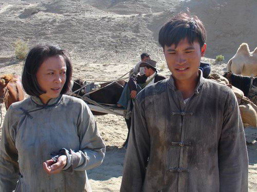 刘佳耿乐“母子”聚华表合作影片获得殊荣(图)