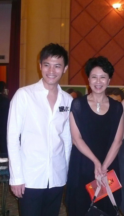 刘佳耿乐“母子”聚华表合作影片获得殊荣(图)