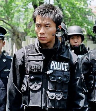 廖凡李晨领衔《沉默与较量》再现警探男儿本色