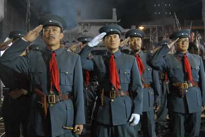吕良伟演叶挺史诗巨片《八月一日》将上映(图)