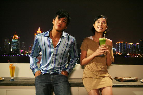 何润东拍《基因》三天不换内裤吓跑大美女(图)