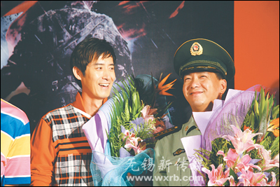 《我的左手》江苏首映式举行马跃演绎独臂英雄