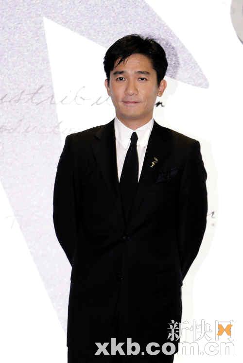 本来"泽东"电影公司2002年宣布开拍,拟由梁朝伟主演的电影《一代宗师