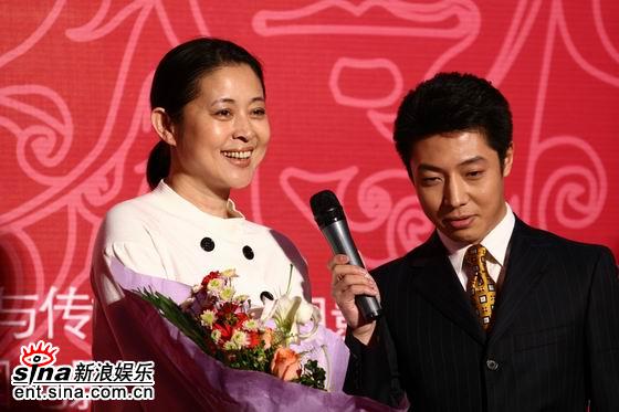 金鸡影后倪萍再次执筒颁奖典礼将献惊喜(图)