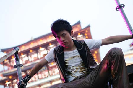 郑钧赵涛助《色戒》首映 众星翻版《天涯歌女》