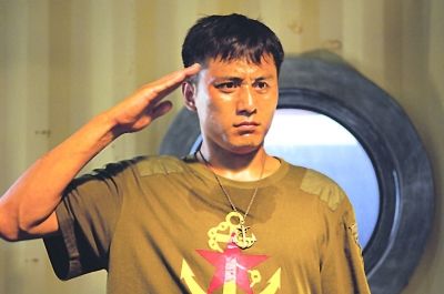 《硬汉2》刘烨再演"老三 延续经典形象