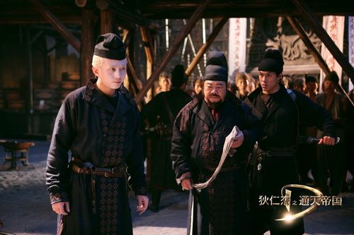 邓超凭借《狄仁杰之通天帝国》中裴东