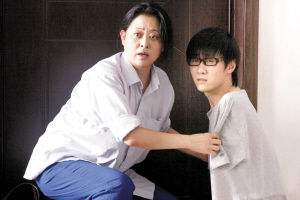 《最长的拥抱》倪萍携手无臂钢琴师刘伟(图)