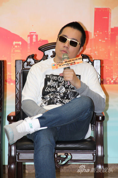 余文乐称吻杨幂两次没感觉