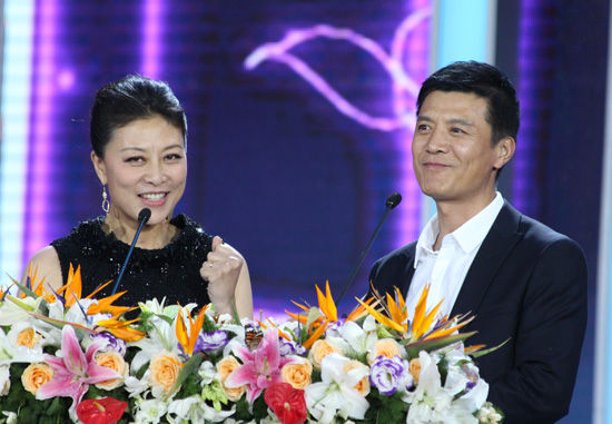 刘之冰茹萍夫妇盛装亮相金鸡百花奖红地毯