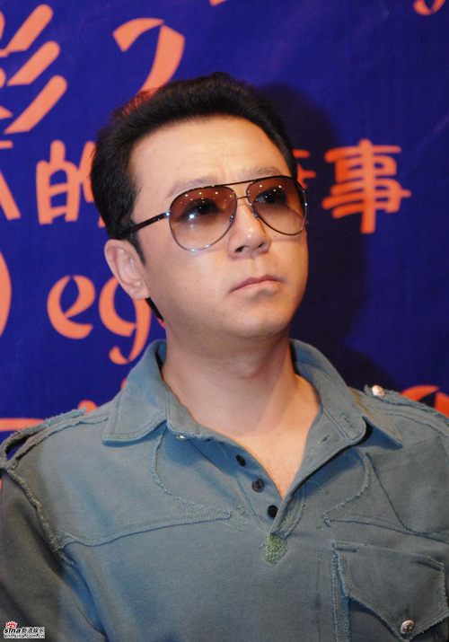 《大电影2》上海热拍 导演不惧《色戒》(组图