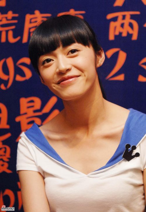 《大电影2》上海热拍 导演不惧《色戒》(组图