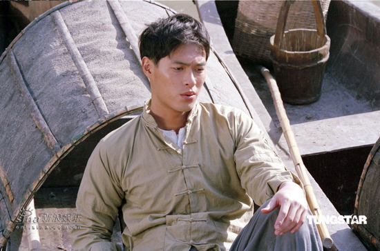 ��ͼ����v����ս�����ÿڡ���С�Ӵ��Ϻ��ڰ�