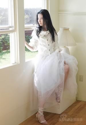 小记20岁的刘亦菲：温柔如水坚强如玉(组图)