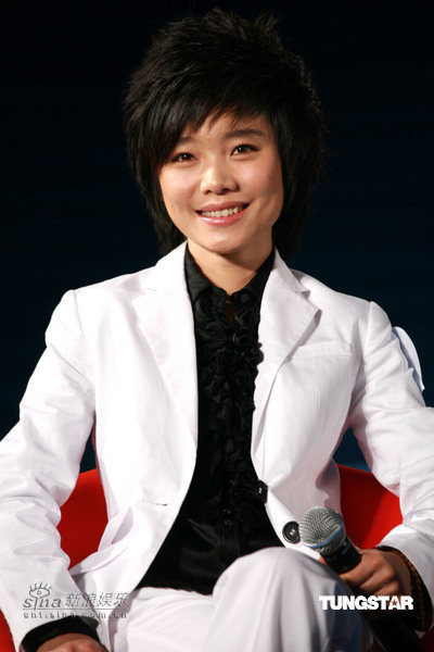 许飞首触电拍自传电影 成龙监制有感而发【图】