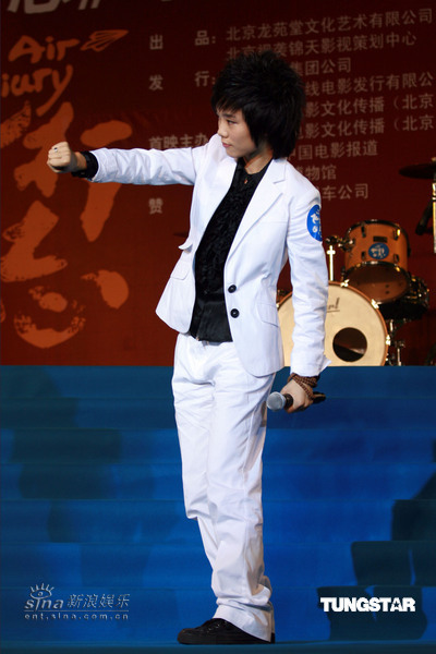 许飞首触电拍自传电影 成龙监制有感而发【图】