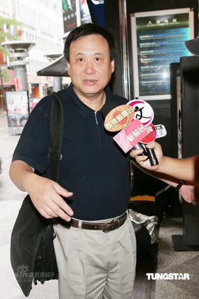 李安弟弟李岗出席《色-戒》台湾首映【图】