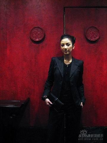 黄奕全力支持金鸡第一个彩排写爱心留言(组图)