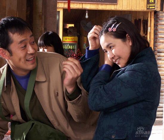 《亲兄弟》北京首映王澜艾丽娅合作出演(组图)