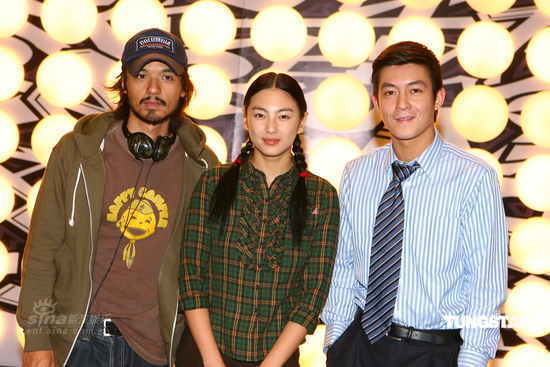 《跳出来》上海热拍陈冠希张雨绮主演(组图)