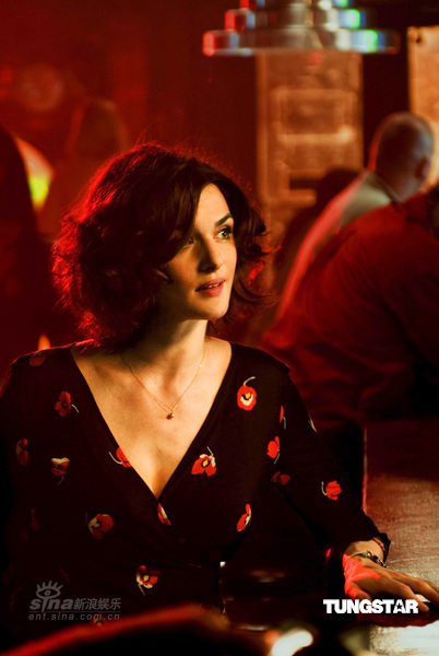 王家卫《蓝莓之夜》打造魅力瑞切尔-薇兹【图】