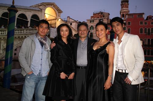 李安率《色,戒》剧组成员梁朝伟等威尼斯出游