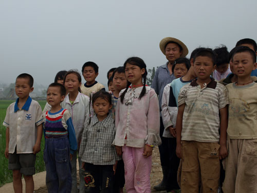 电影《天那边》讲述了由赵冉饰演的美丽女大学