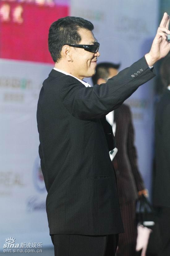 图文:上海电影节开幕--大傻成奎安亮相