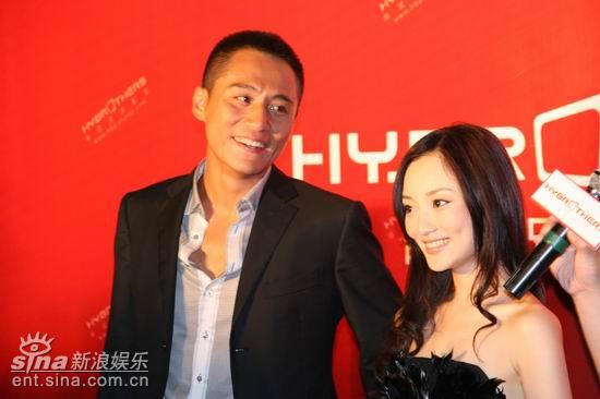 《集结号》《天堂口》海报揭幕 男人中舒淇抢镜
