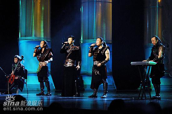 图文:上海电影节开幕仪式--黑骏马组合献歌_影音娱乐_新浪网