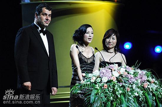 图文：导演吕克-雅盖和陈红将揭晓最佳女演员奖
