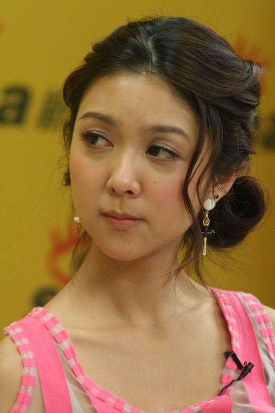 图文：《女人本色》主创聊天-薛凯琪表情可爱