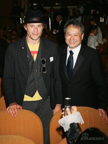 图文:李安与《断臂山》男星希斯威尼斯重聚