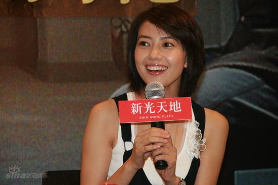 图文：《第三个人》发布会--高圆圆心情不错