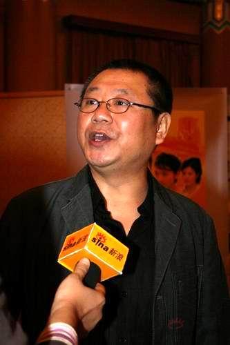 图文：范伟表示身体好了就要还“戏债”