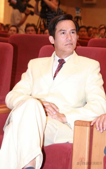 图文：《八月一日》首映礼--李子雄英俊潇洒