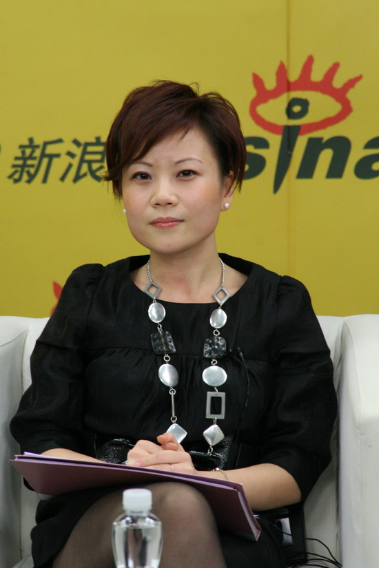 图文：田华黄晓明程青松聊金鸡--美女导演田华