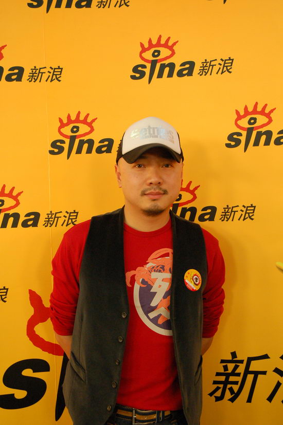 图文：《第三个人》主创作客--徐峥笑容腼腆